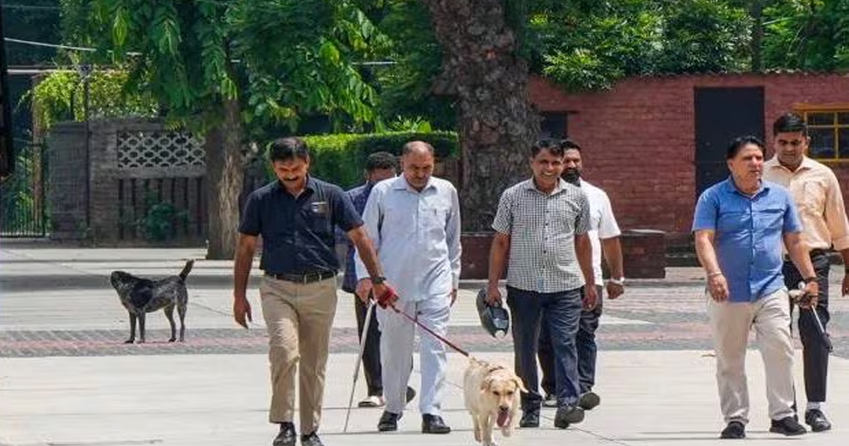दिल्ली में फिर बम विस्फोट की आशंका, 20 स्कूलों को मिली धमकी