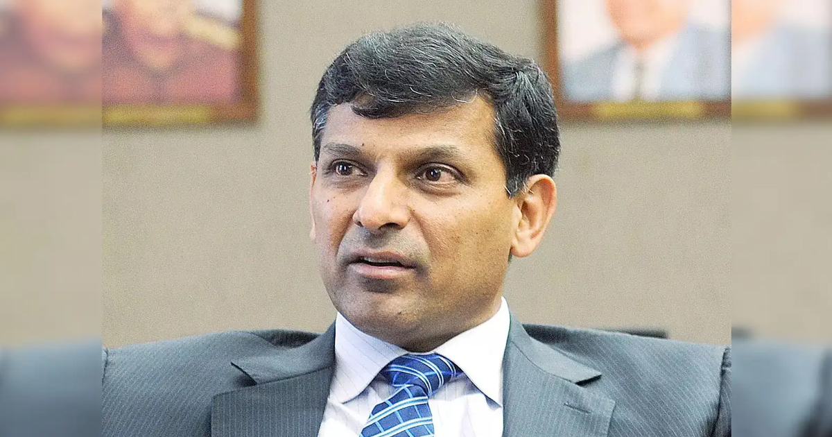 रिजर्व बैंक के पूर्व गवर्नर रघुराम राजन ने रूस से तेल खरीद को लेकर भारत की आलोचना की
