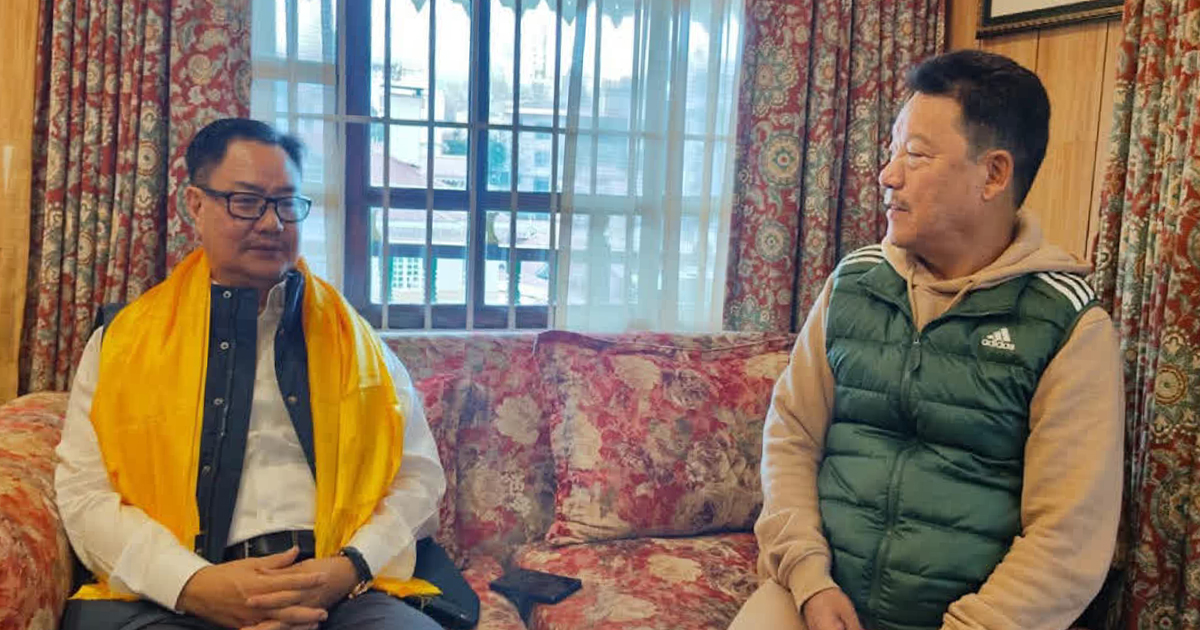 पहाड़ में नया सियासी समीकरण! केंद्रीय मंत्री किरेन रिजिजू ने बिमल गुरुंग से की मुलाकात