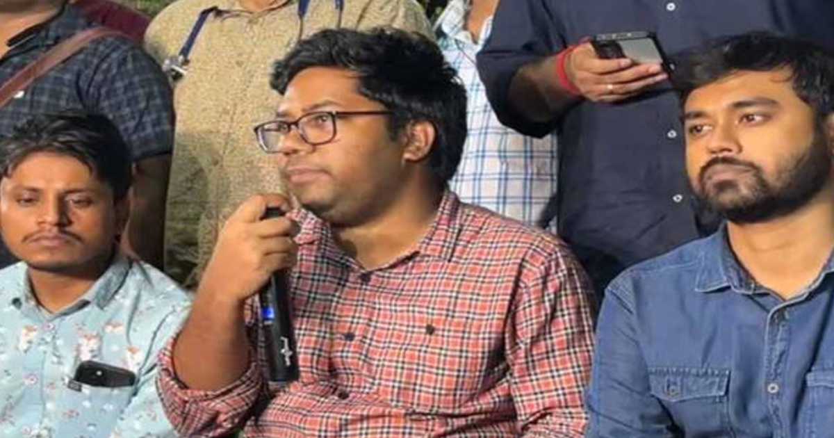 जूनियर डॉक्टरों का आंदोलन टूटा, अनिकेत महतो ने WBJDF बोर्ड ऑफ ट्रस्टीज के प्रेसिडेंट पद से इस्तीफा दिया