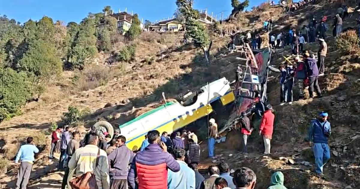 हिमाचल में जानलेवा बस दुर्घटना में मरने वालों की संख्या बढ़कर 14 हुई