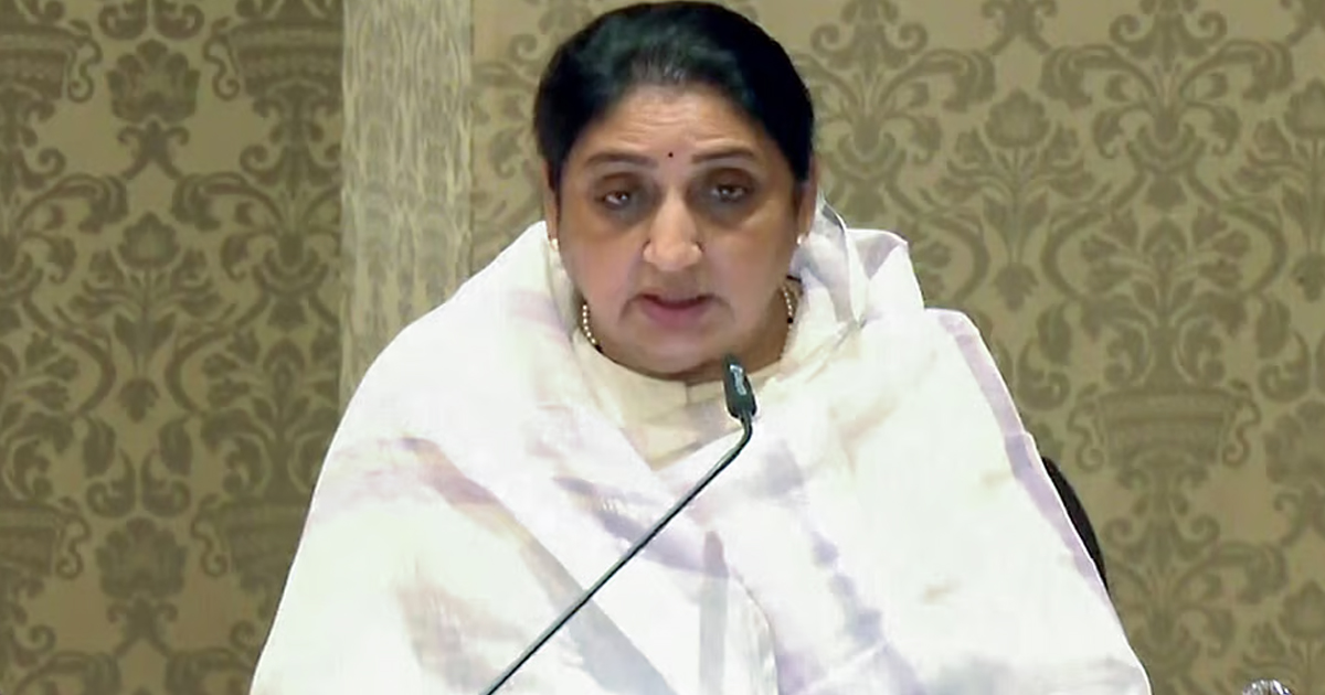 सुनेत्रा पवार ने महाराष्ट्र की पहली महिला उपमुख्यमंत्री के रूप में शपथ ली