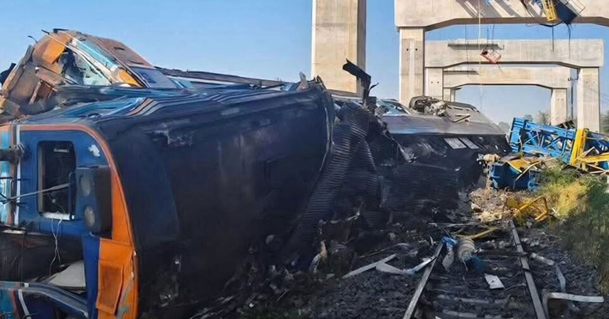 थाईलैंड में चलती ट्रेन पर क्रेन गिरने से 22 लोगों की मौत, 30 घायल