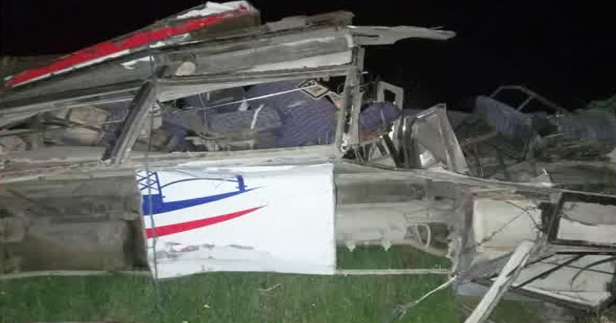 नेपाल में बस बेकाबू होकर गहरी खाई में गिरी, 13 की मौत, 34 घायल