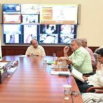 अभिषेक बनर्जी ने बागी सांसदों के खिलाफ स्पीकर को सौंपी 20 अयोग्यता याचिकाएं