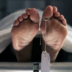 जलपाईगुड़ी, बेकरी में खून से लथपथ मिला मैनेजर का शव, हत्या की आशंका से इलाके में सनसनी