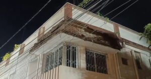 गणेश विसर्जन में बज रहे डीजे की तेज आवाज से ढहा मकान का छज्जा; 1 की मौत, 12 से ज्यादा घायल