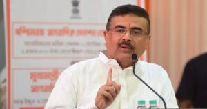 दुर्गापूजा पर 2 करोड़ परिवारों को बड़ी राहत, CM सुवेंदु अधिकारी का आटा-सूजी-चीनी पर 50% सब्सिडी का ऐलान
