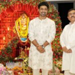 देव के घर गणेश पूजा में सुकांत के बाद पहुंचे मुख्योमंत्री सुवेंदु अधिकारी