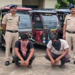 एक चोरी के टोटो की तलाश करने गई पुलिस ने 11 टोटो किए बरामद, दो आरोपी गिरफ्तार